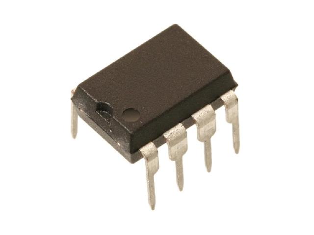 LM4562NA