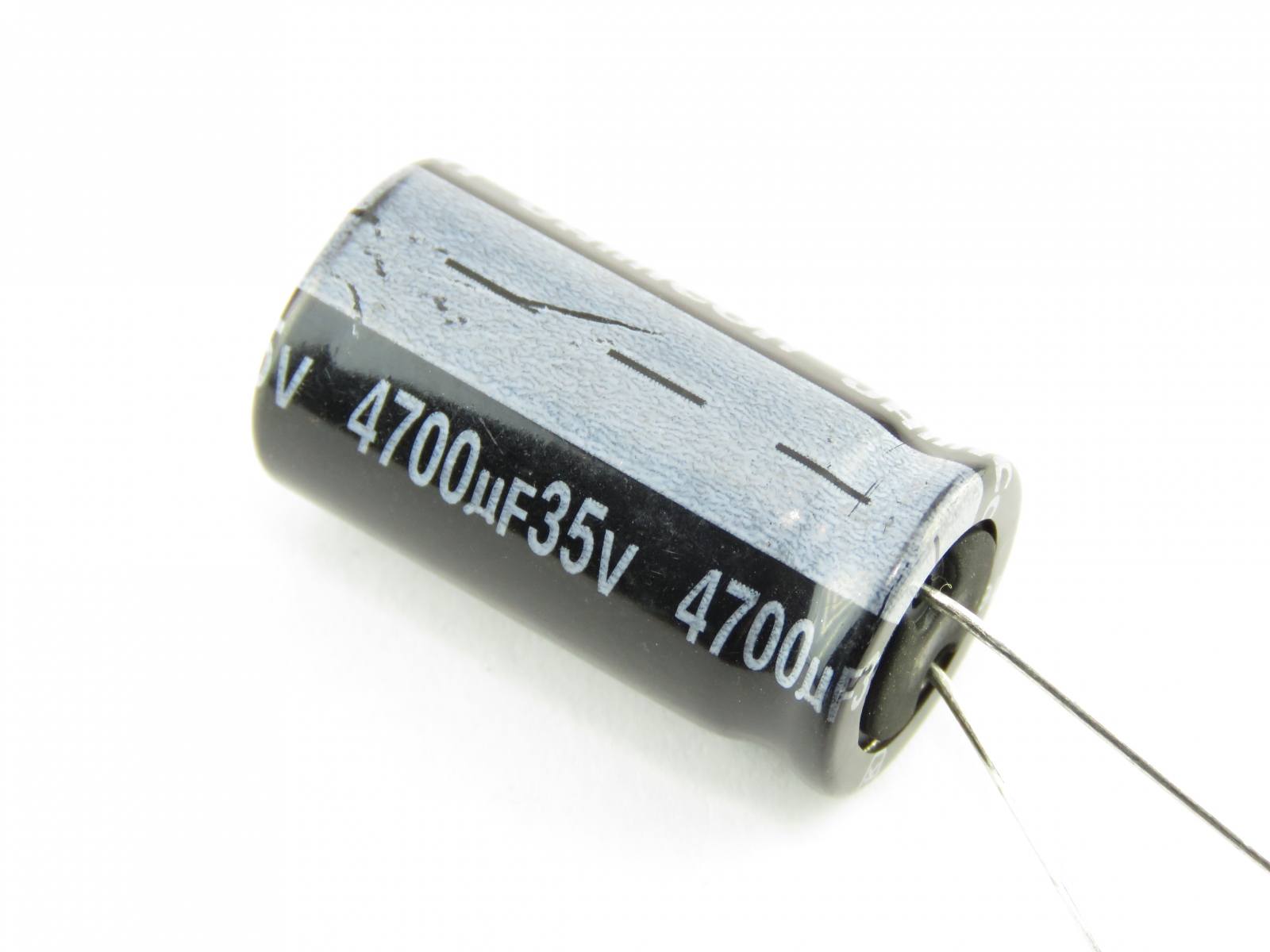SKR472M1VL35M